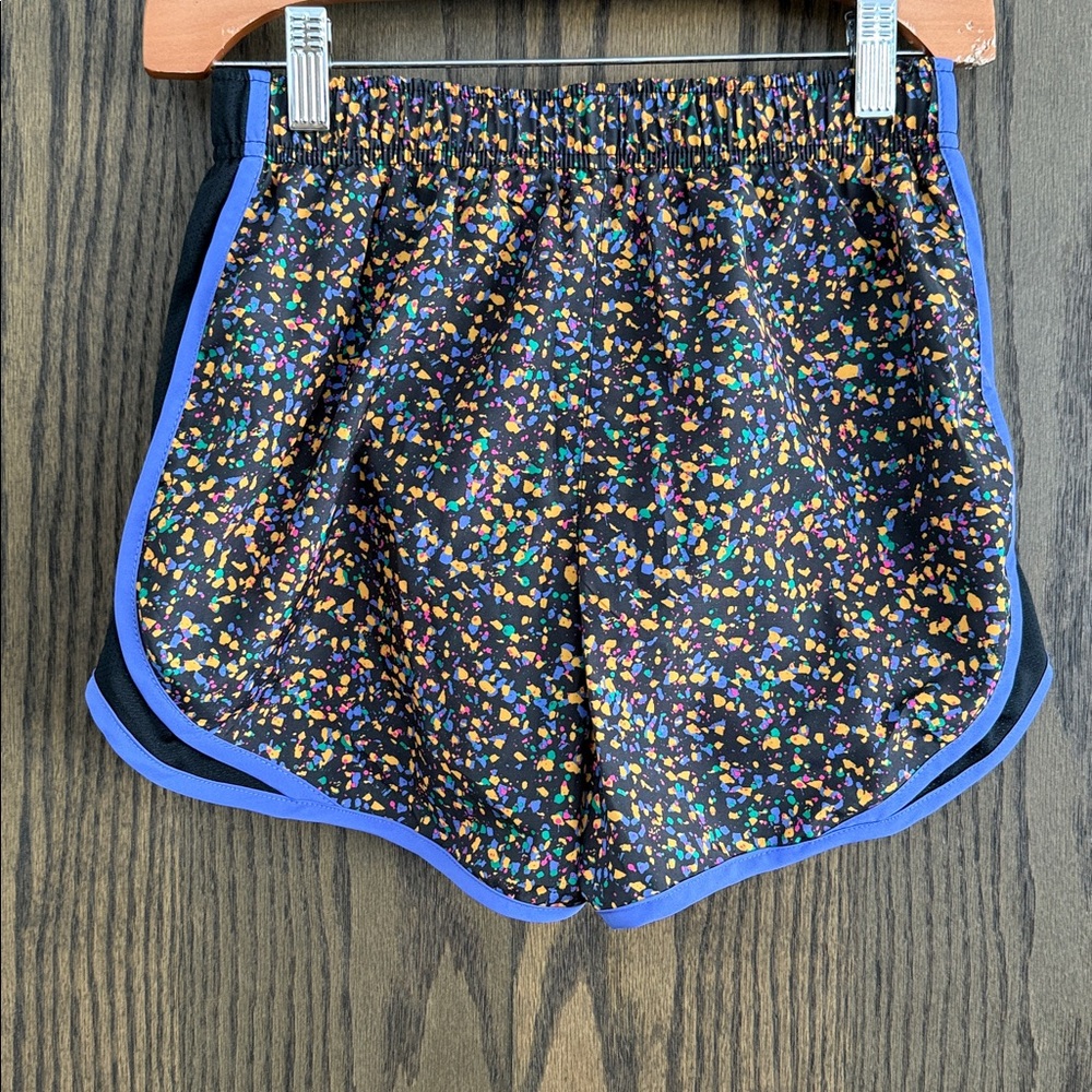 Nike • Running Track Short - Picture 4 of 4